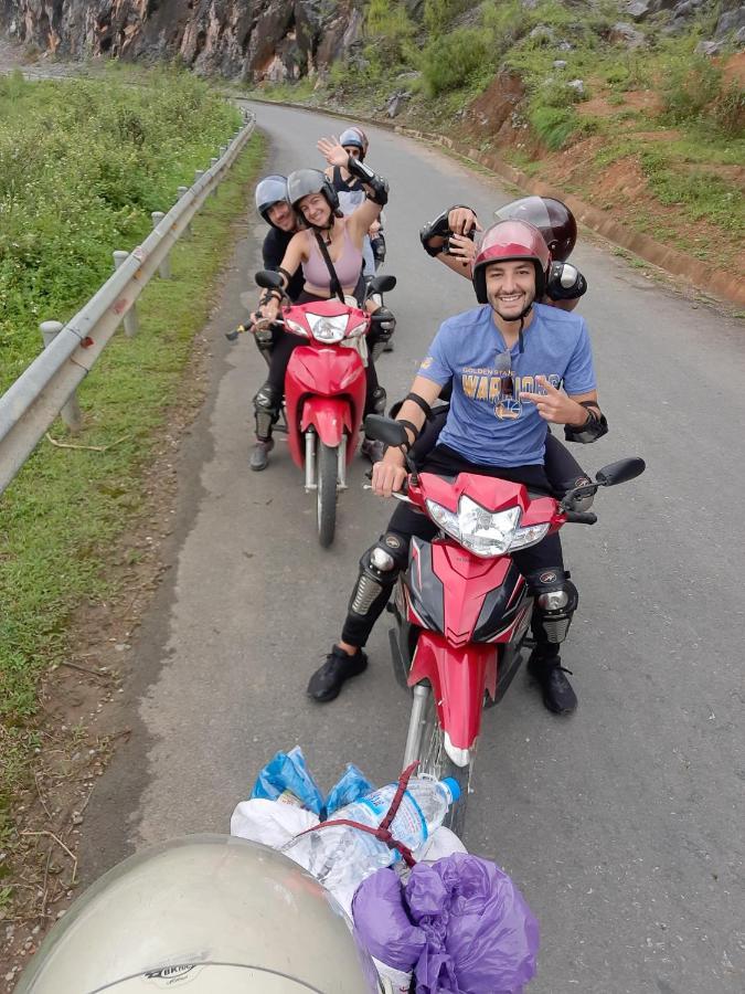 Hg Hostel Provide Tours & Motorbikes Ha Giang Luaran gambar